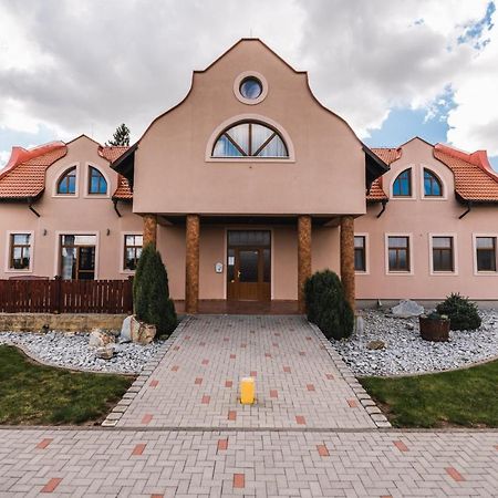 Motel Ard Sarovce Exterior foto