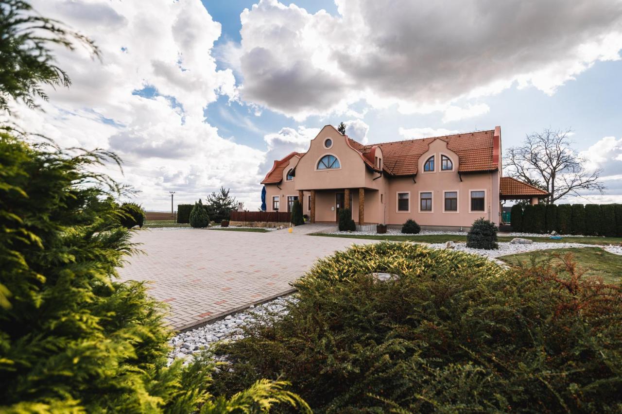 Motel Ard Sarovce Exterior foto